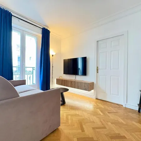 Lauriston - 75016 - Trocadero - Tour Eiffel Daire *